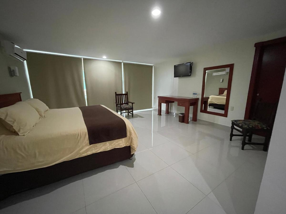 Hotel Latino Sahuayo Kültér fotó