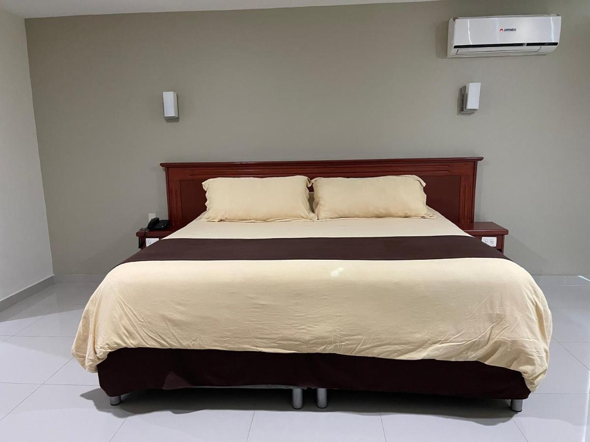 Hotel Latino Sahuayo Kültér fotó